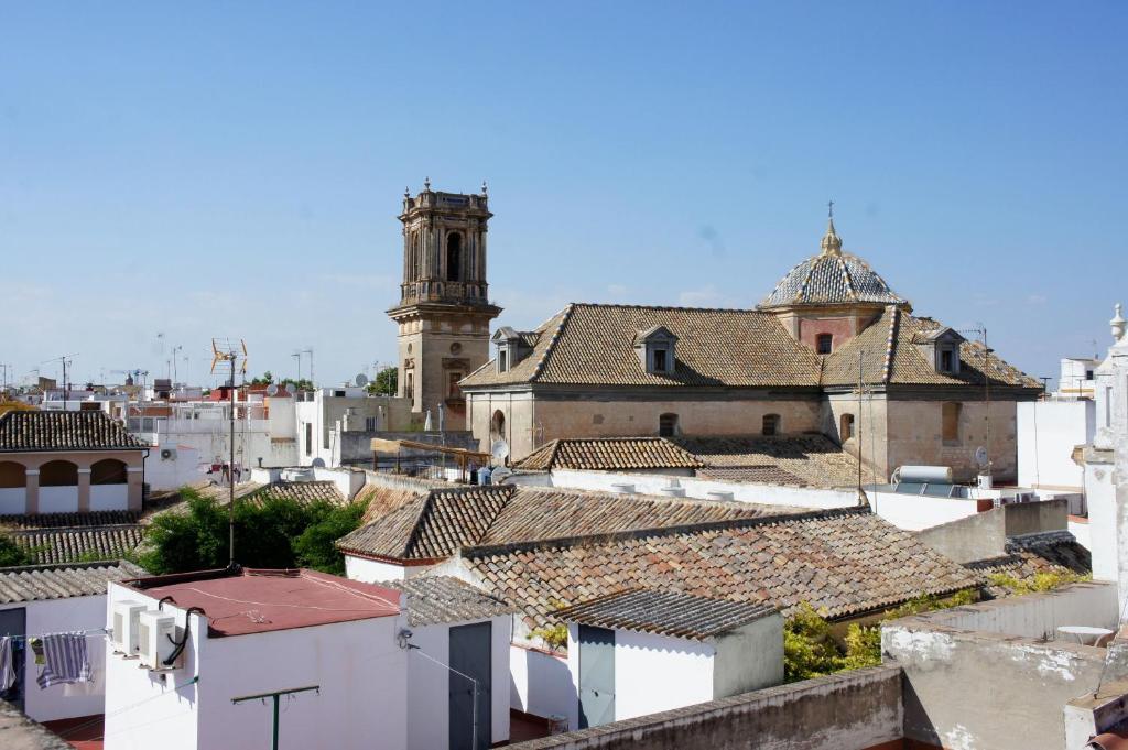 Pension Perez Montilla Seville Exterior photo