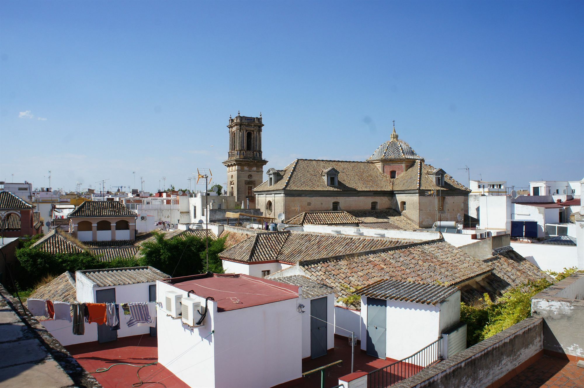 Pension Perez Montilla Seville Exterior photo